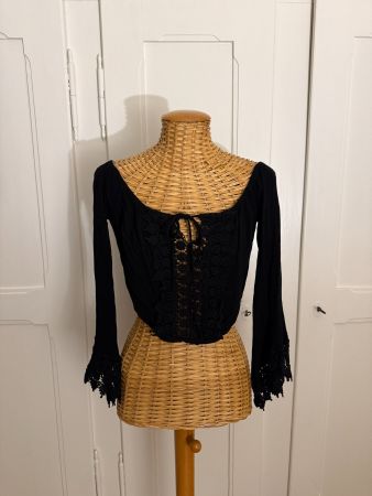 FOREVER 21 - cropped Blusenshirt schwarz S