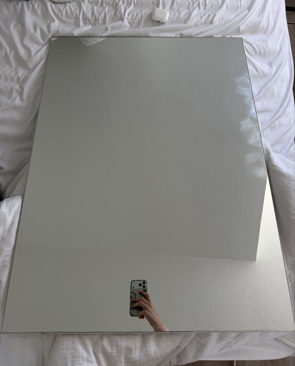 Miroirs: Gratis spiegel mit gebrauchspuren  – D'occasion à Therwil par mandy.dietrich.sue