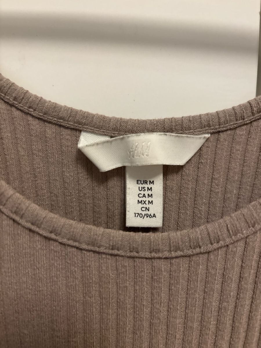 H&M Top: Tanktop gerippt H&M M 38 – Usato da Sarnen venduto da leonie.vera 2