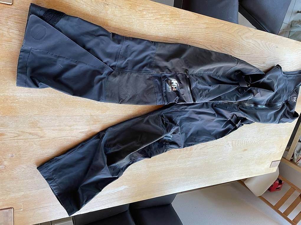 Pantaloni: Salopette Helly Hansen grise taille M – Usato da Genthod venduto da mca_l8ds