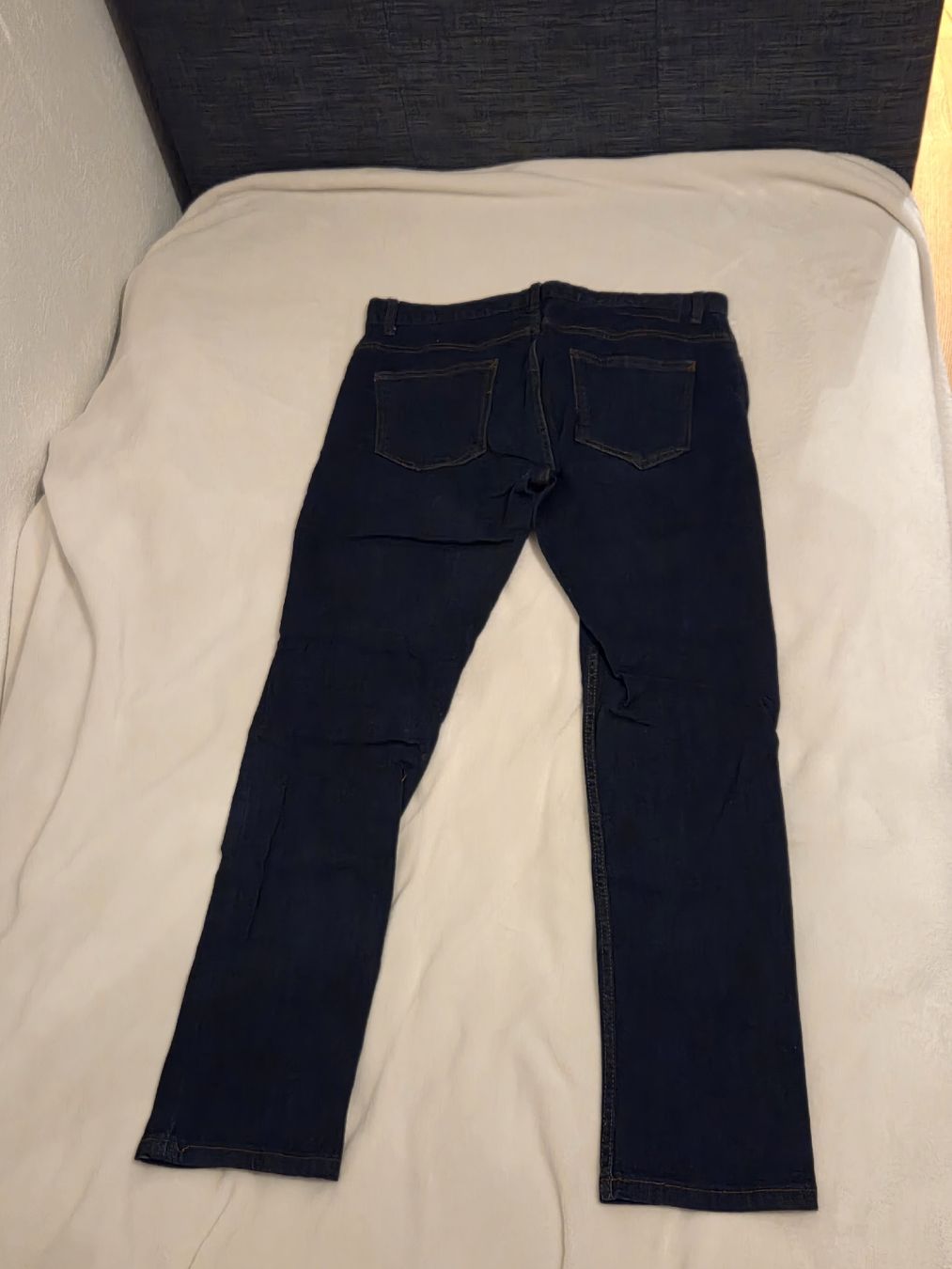 Jeans: Herren Jeans Grösse 34/30 Dunkelblau – Usato da Dürrenäsch venduto da JFAS 1