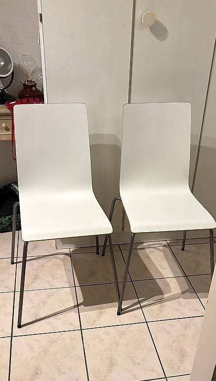 Ikea Sedie: Deux chaises Design IKEA Martin – Usato da Genève venduto da captus
