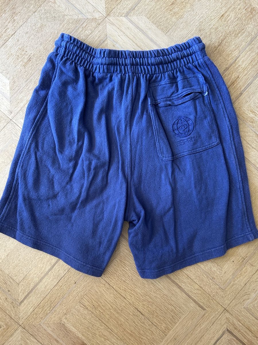 Pantaloni: Esprit Shorts XL – Usato da Emmen venduto da Carbru