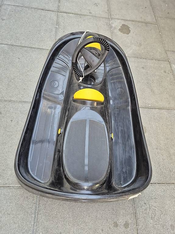 Slitta: luge avec volant – Usato da Roche VD venduto da dqu_b9gz 2