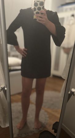 Schwarzes Zara Kleid mit Trompetenärmeln, Grösse S