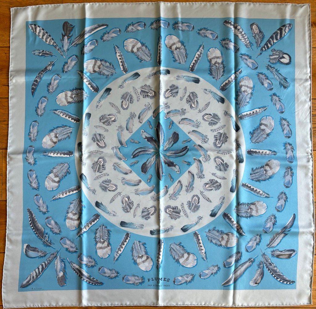Hermès Foulard & Sciarpe: HERMES Foulard "PLUMES II" – Nuovo (secondo la descrizione) da Zürich venduto da Libraco 1