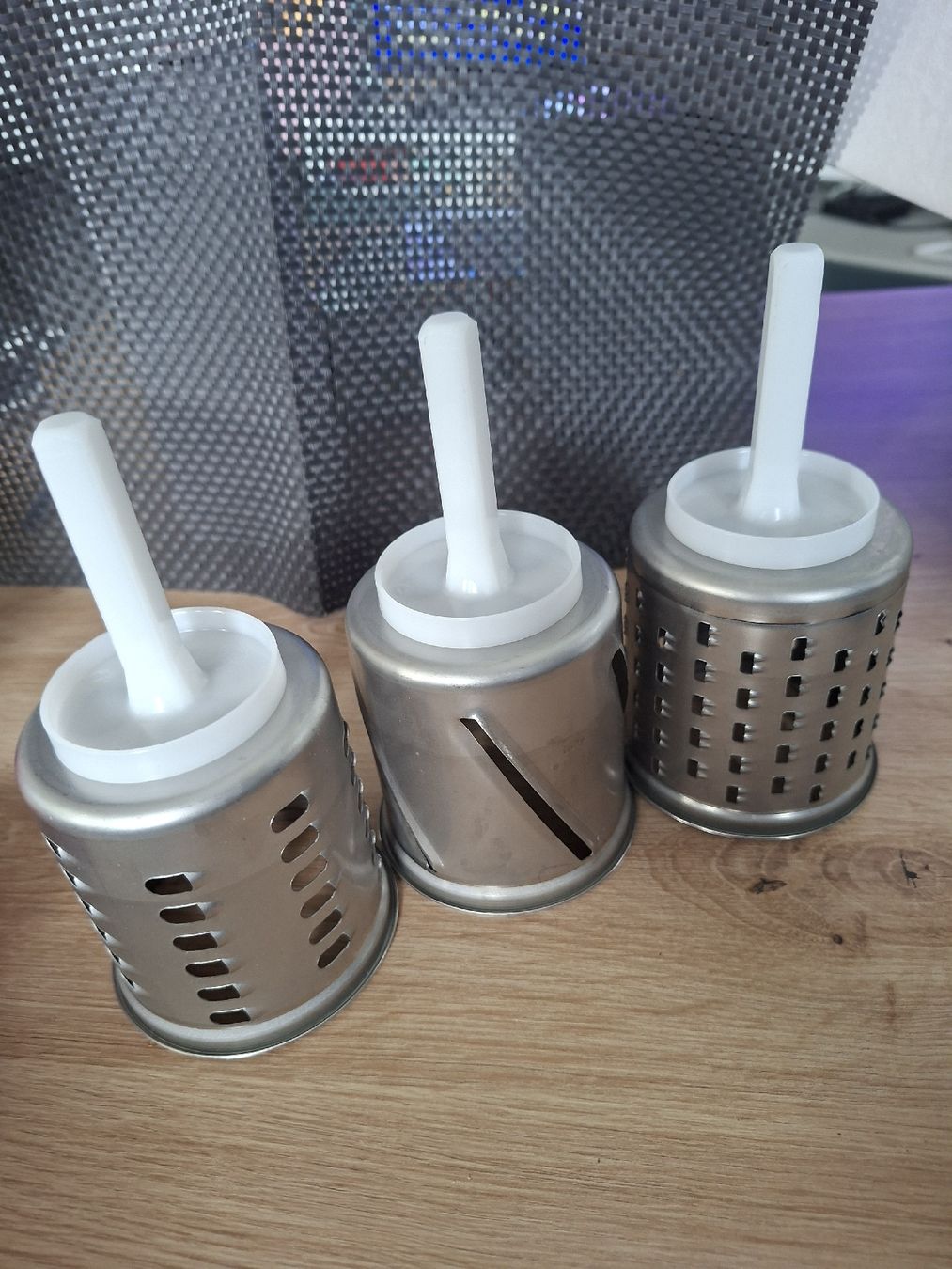 Elettrodomestici da cucina: Râpe  Tromco avec accessoires état neuf, kitchenAid comlatib – Nuovo (secondo la descrizione) da Collombey venduto da lon_m7qd 1