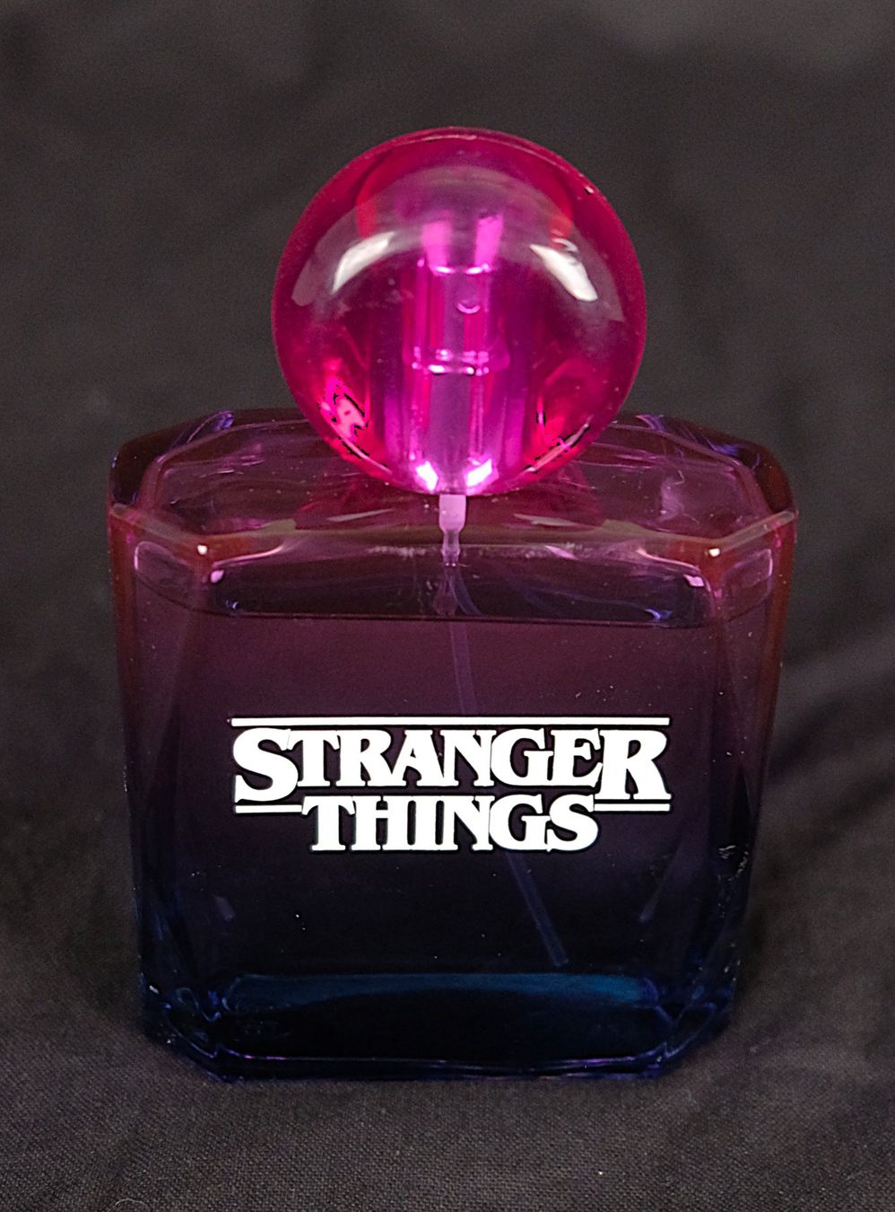 Profumi & Eau de Toilette: Netflix Stranger Things Parfüm (Lady Million) – Usato da Volketswil venduto da brockipfannenstil 6