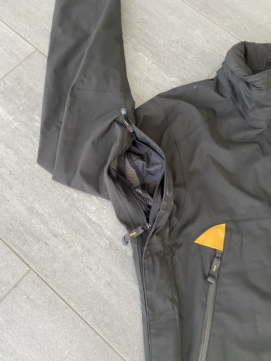 Jack Wolfskin Kleiderpakete: Jack Wolfskin Jacken – Gebraucht aus Arni BE von Labello75 1