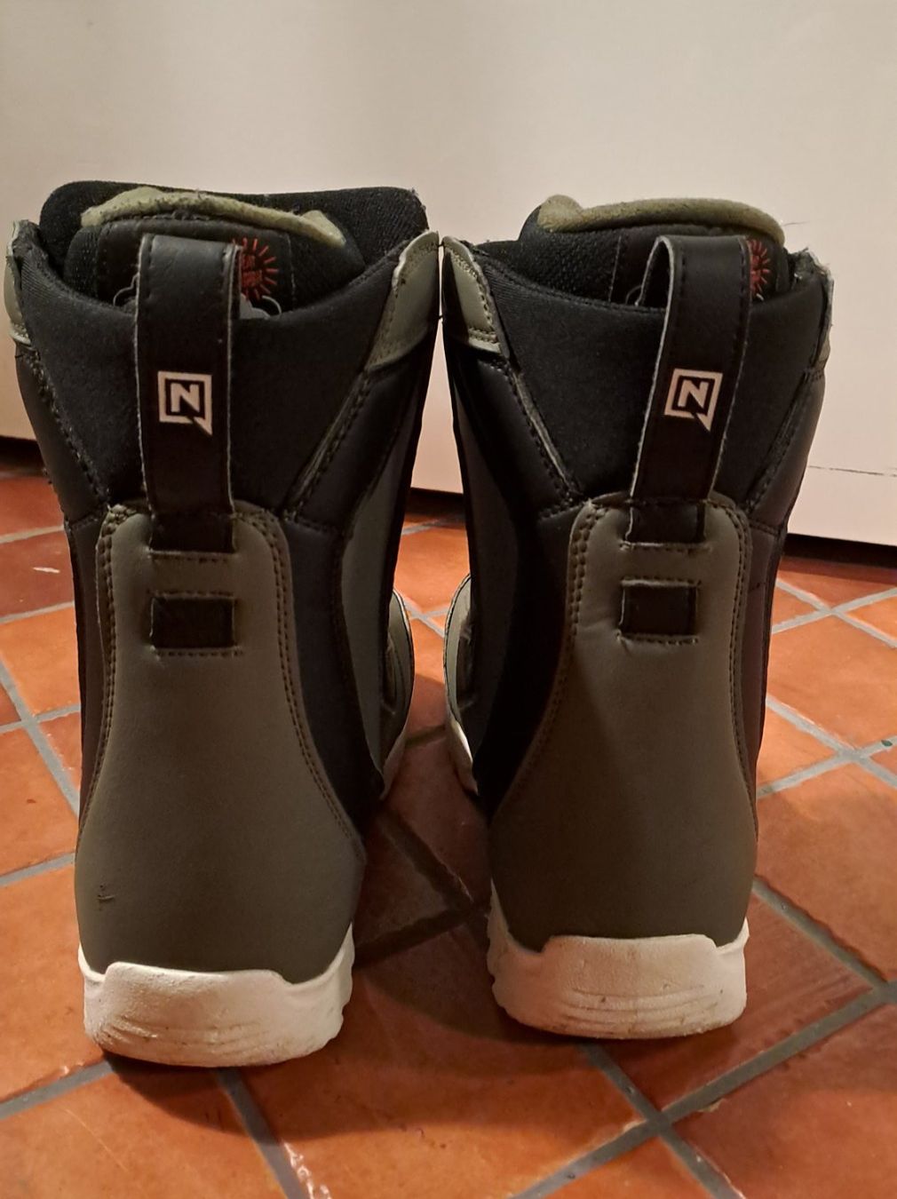 Snowboard Nitro Scarpe per ragazzi: Nitro Snowboard Schuhe Gr.36 2/3 – Usato da Oberrieden venduto da Raja011 3