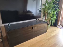 IKEA BESTÅ TV-Möbel / Lowboard – Schwarzbraun mit Glastüren