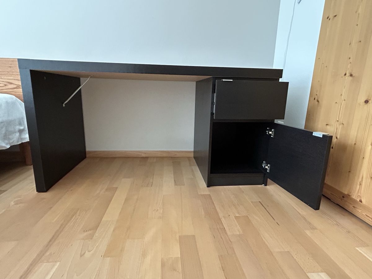 Ikea Bureaux: IKEA Schreibtisch schwarz mit Schublade – D'occasion à Oberrieden par bev01 3