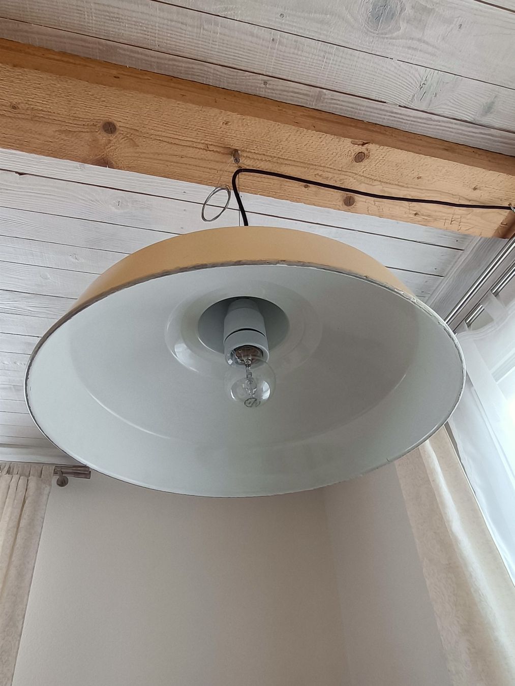 Lampade: **Leuchte der 70er** – Usato da Giswil venduto da Zumdesign 1