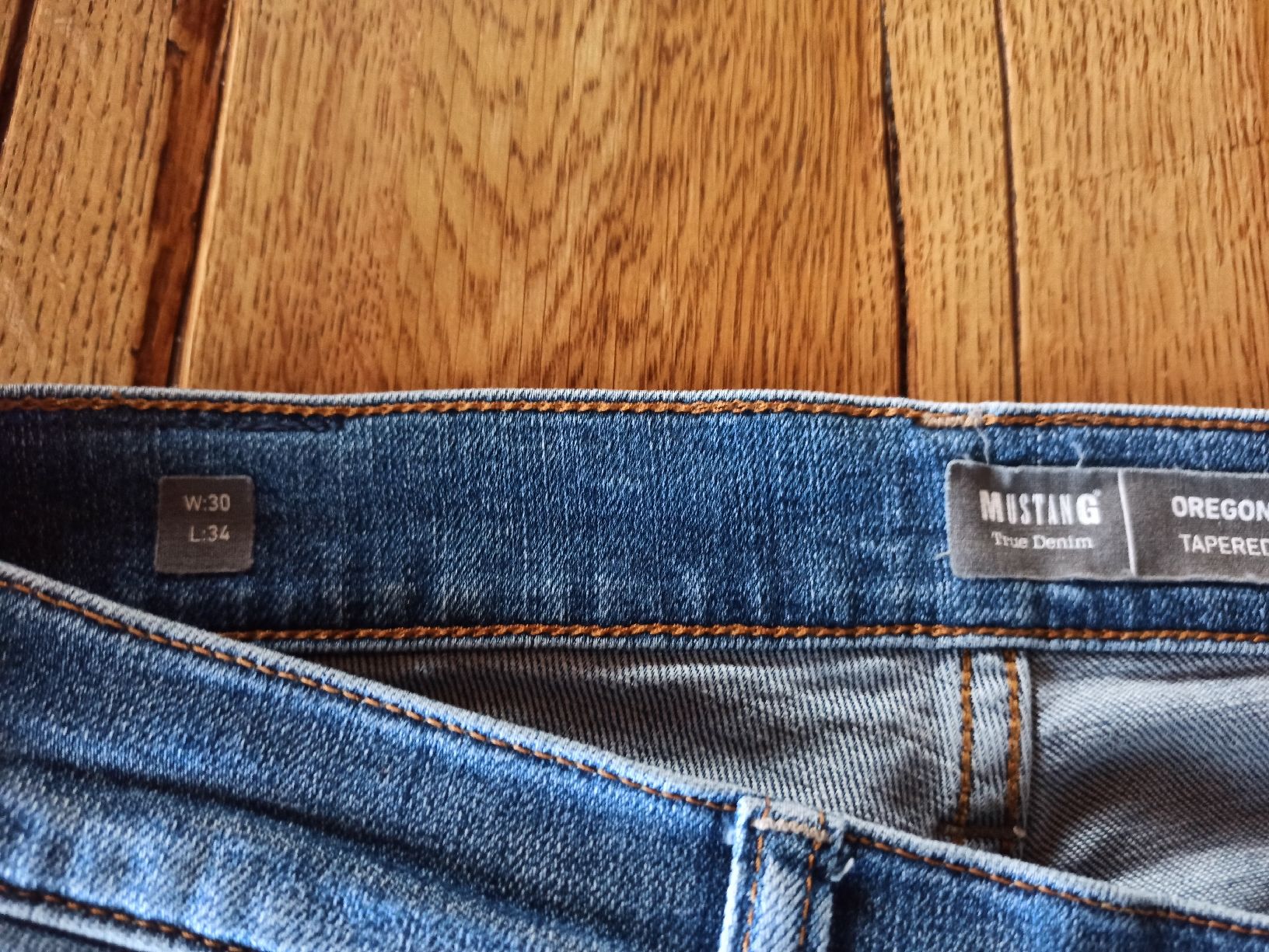 Jeans: Jeanshose MUSTANG – Usato da Niederwil AG venduto da Nioc28 3