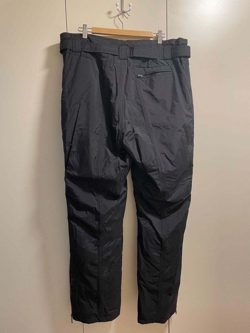 Hosen: Skihose serac Gr. 58 - gut & günstig – Gebraucht aus Siebnen von MarenSchweiz 1