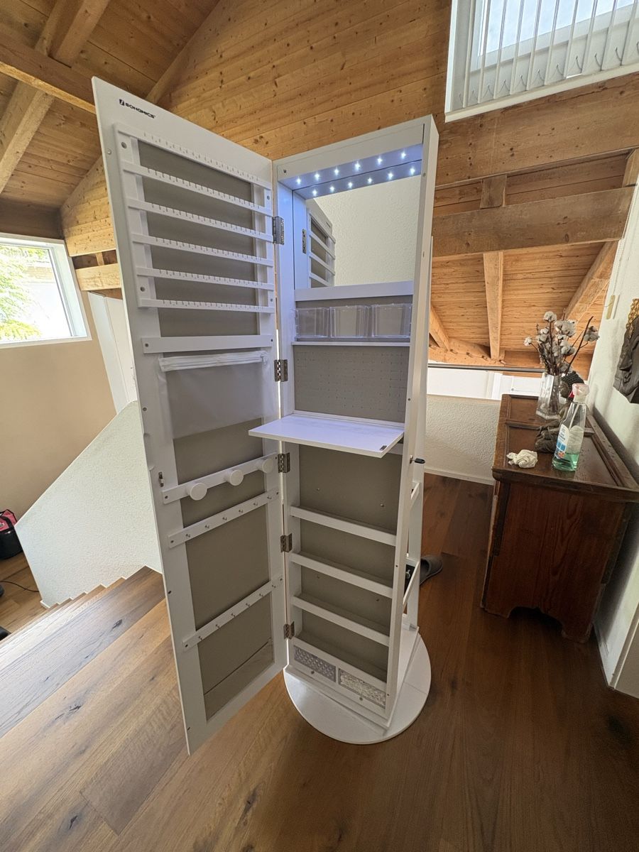 Armadi: Schmuckschrank – Usato da Ruswil venduto da Simone76 1