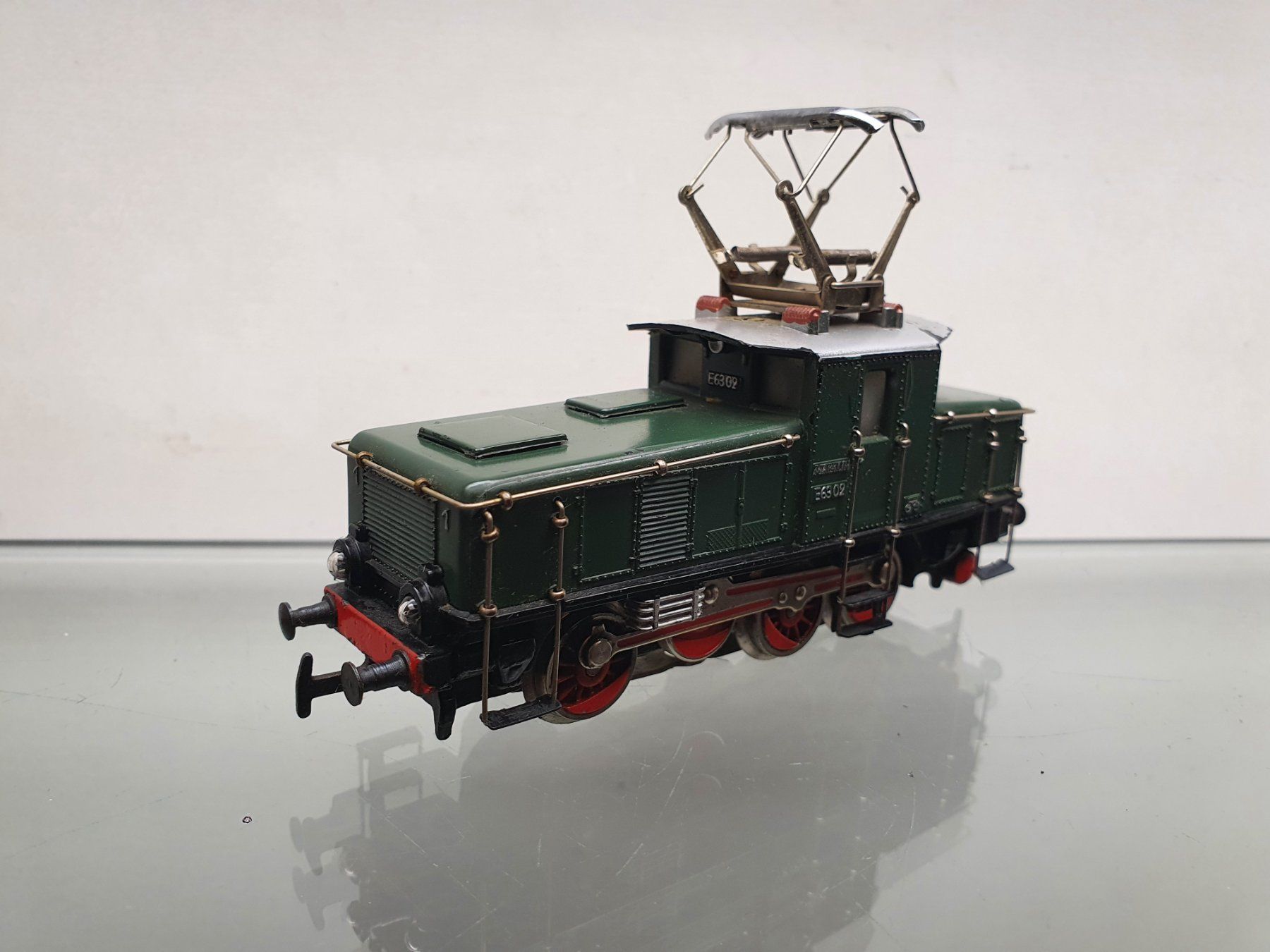 Märklin Modellini di ferrovie: MÄRKLIN: DB RANGIERLOK BR E63 GRÜN – Usato da Biglen venduto da taunus82 1