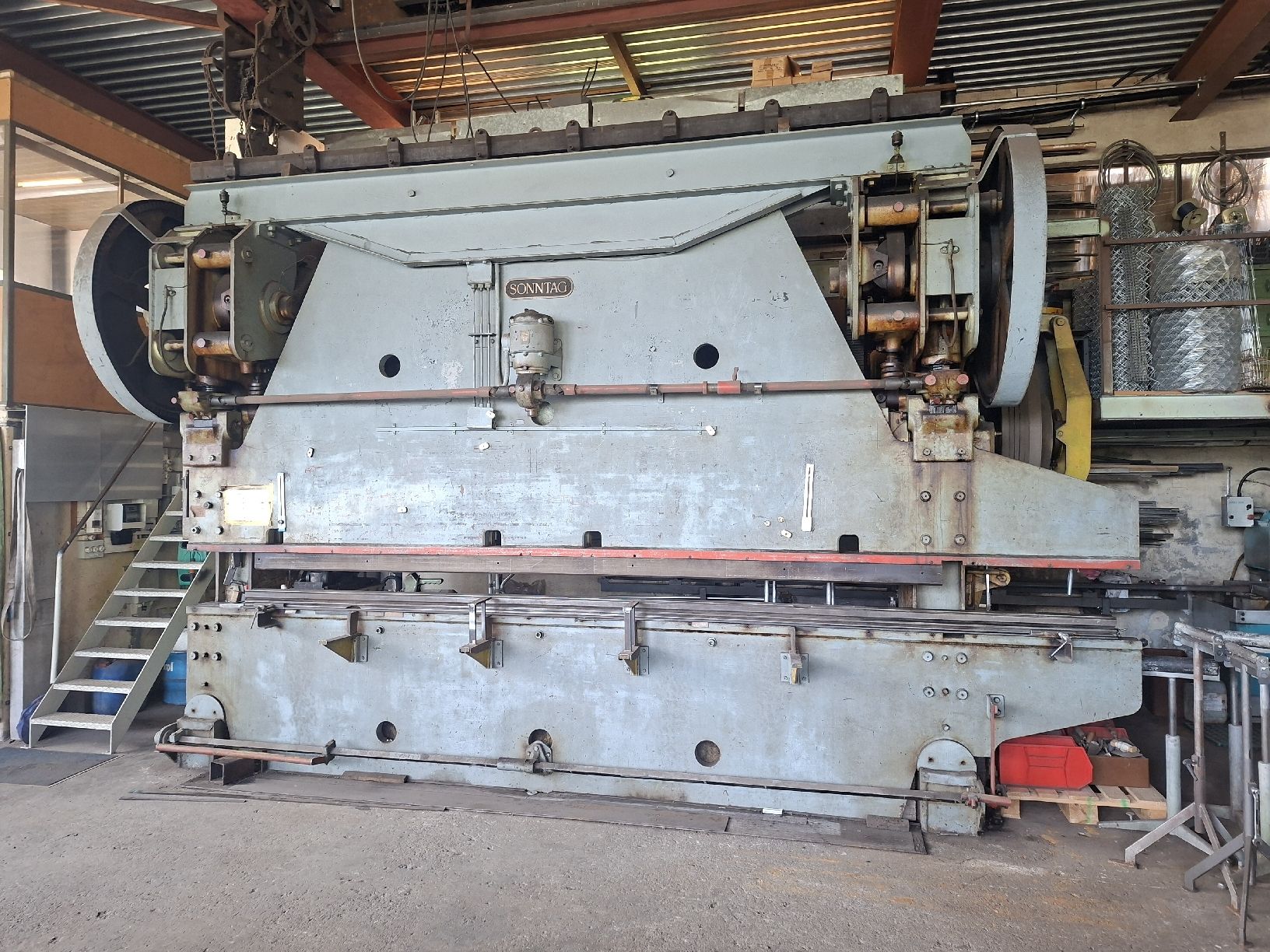 Toutes les machines: Abkantpresse Sonntag – D'occasion à Blumenstein par swisskawasakirider