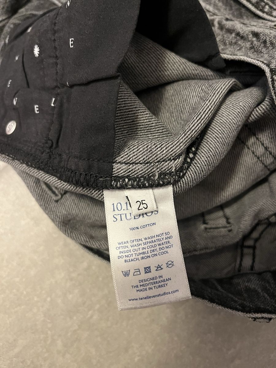 Jeans: 10.11 Studios Jeans Gr. 25 cropped Bootcut – Gebraucht aus Oberrohrdorf von S.Marisa 5