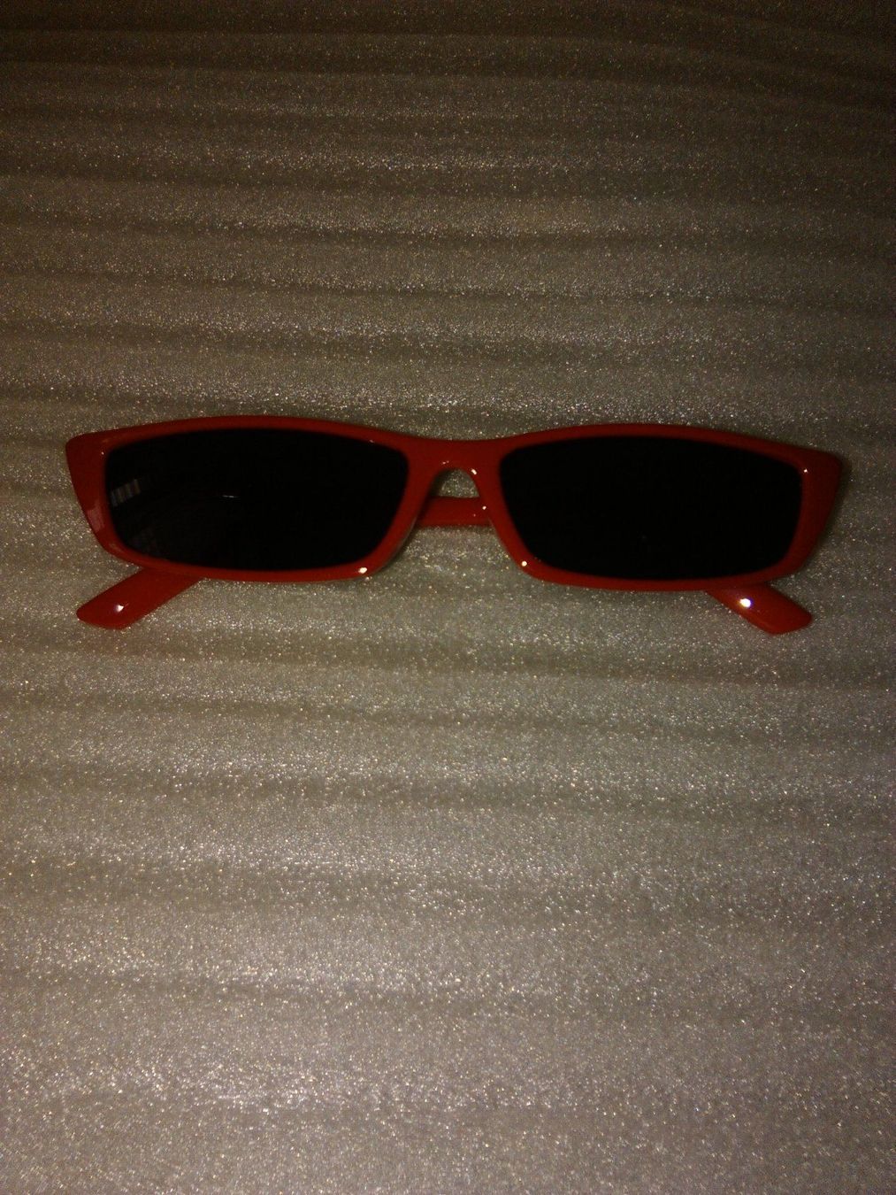 Occhiali & Lenti: UNISEX SONNENBRILLEN,,ROT UND SCHWARZ,,UV400 – Nuovo (secondo la descrizione) da Basel venduto da bijoutrie_4
