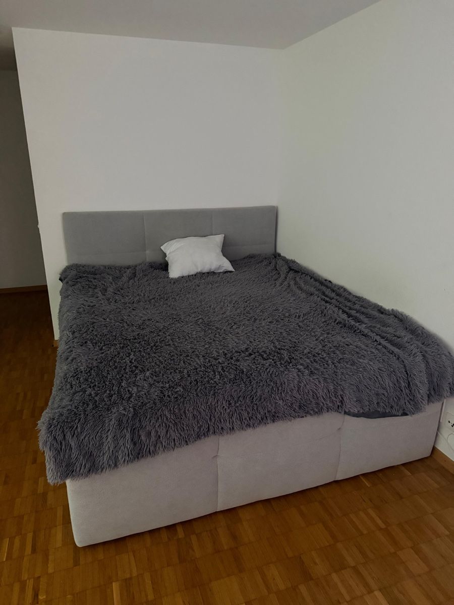 Lits: Bett 180cm  – D'occasion à Reiden par fashion_2021 1