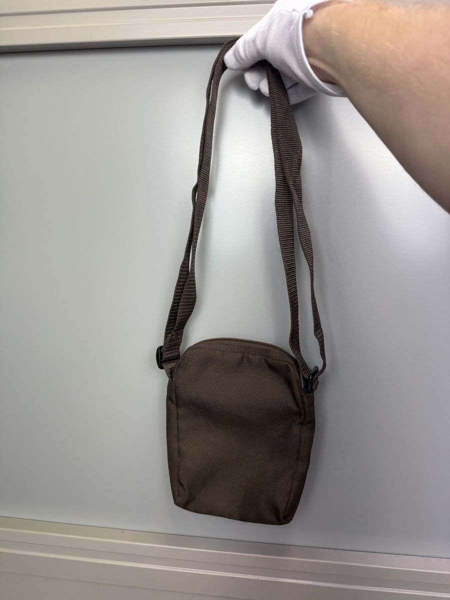 Puma Borse: Vintage Puma crossbody bag – Usato da Lausanne venduto da Unehistoiredesapes 1