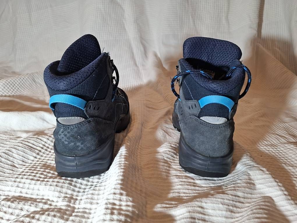 Scarpe da donna: Lowa Wanderschuhe Gr. 37 – Usato da Greifensee venduto da Timerons 2