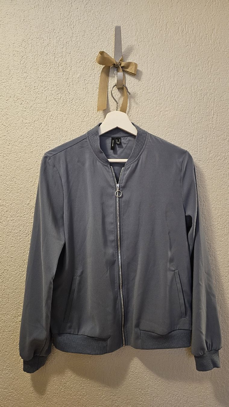 Vero Moda Giacche: Vero Moda Blouson Jacke, Graublau, Grösse M – Nuovo (secondo la descrizione) da Bern venduto da Oscarella
