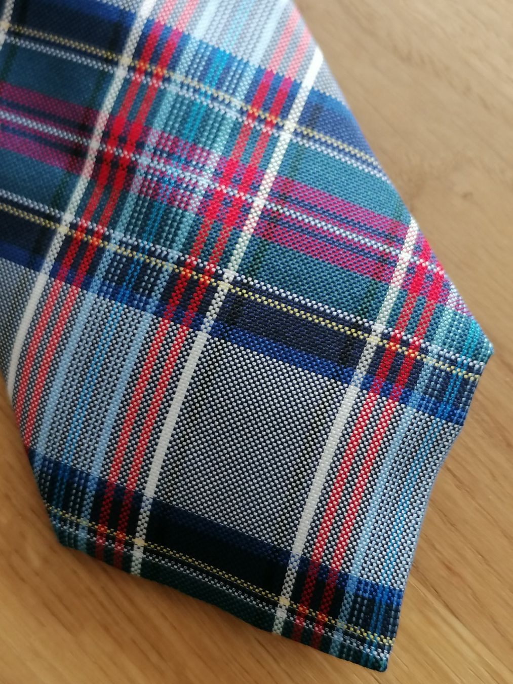 Tommy Hilfiger Krawatten: Tommy Hilfiger Krawatte 100% Seide - Nr.102 – Gebraucht aus Basel von vintagecollector 1