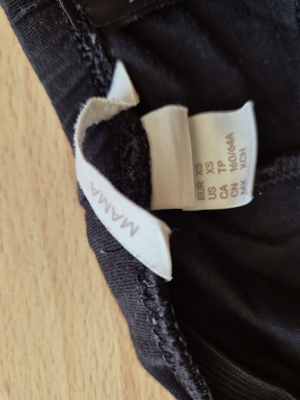 H&M Pantaloni: 🤰Umstandshose Set Gr 34 – Usato da Uznach venduto da SuwM 2