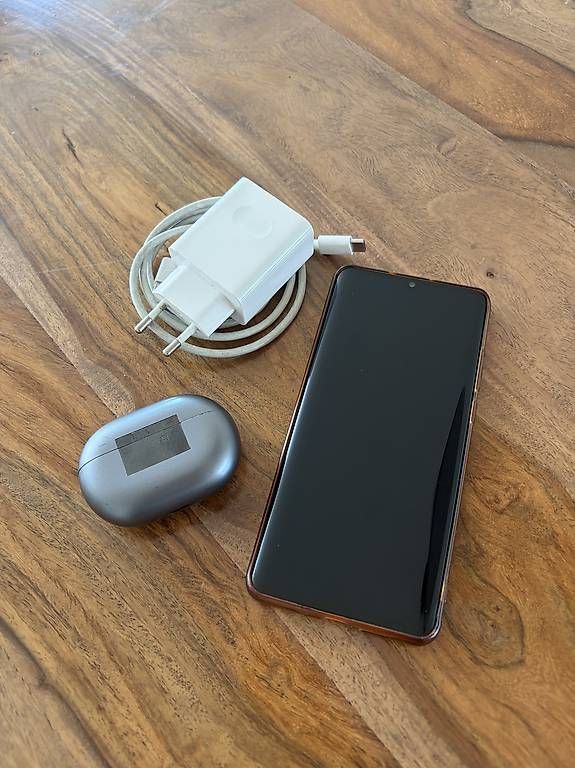 Kopfhörer: Huawei P30 Pro + Écouteurs Devialet – Gebraucht aus Fribourg von fao_rjw5