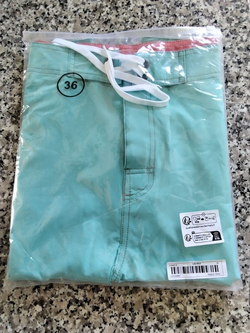 Caleçons de bain: Neue Badeshorts türkis Mint – Neuf avec emballage d'origine à Zürich par d0miNik. 4