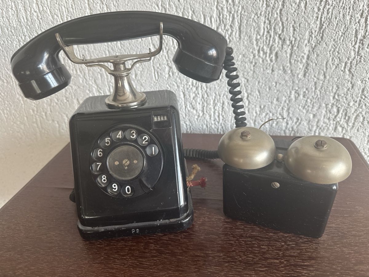 Telefone: altes, schweres Telefon – Defekt aus Gunzgen von Pimsu