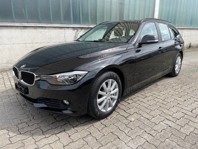 BMW 320 d xDrive Panoramadach