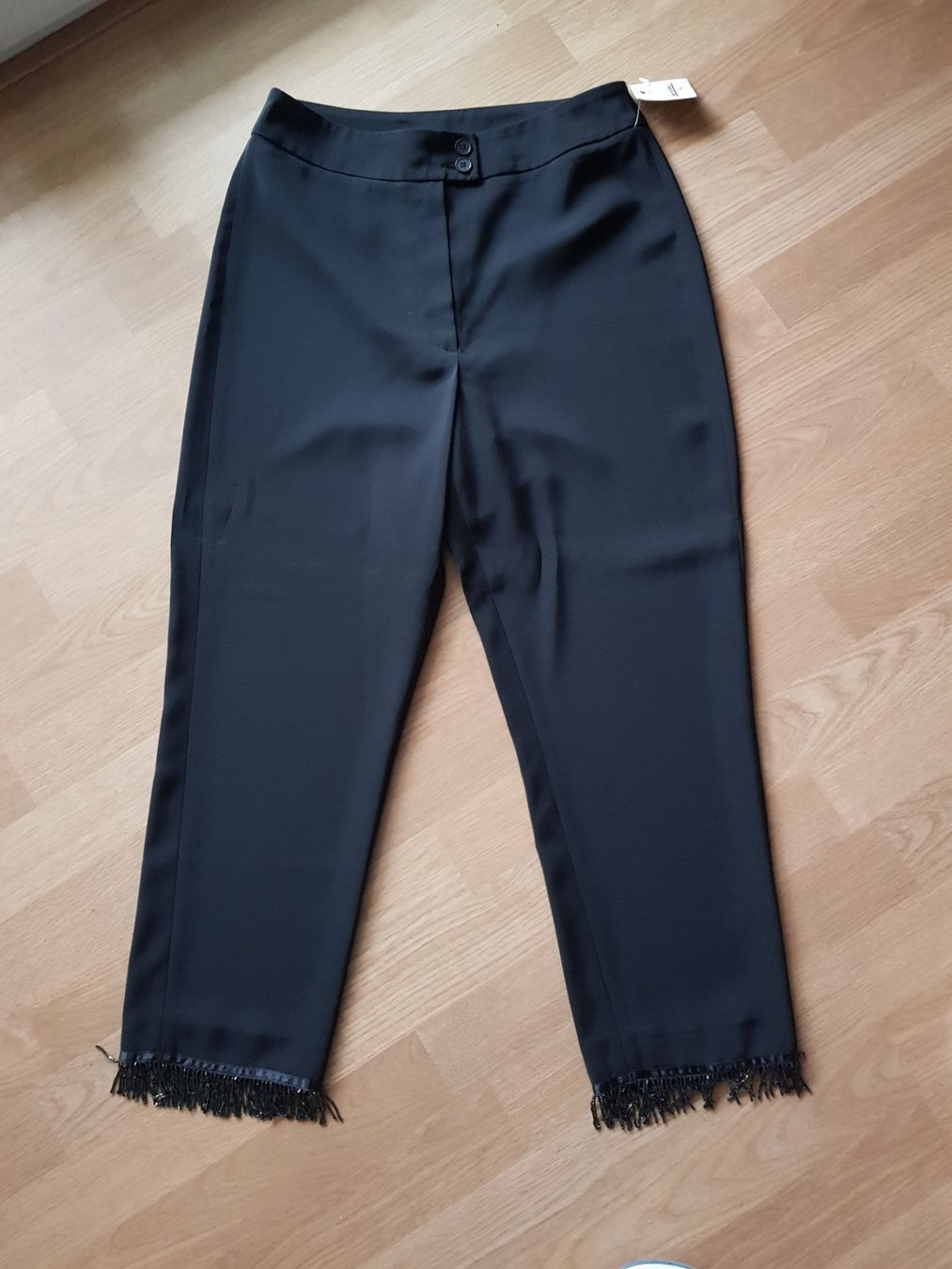 Jones Hosen: Elegante Hose Jones Gr.38 mit Perlen – Neu (gemäss Beschreibung) aus Gwatt (Thun) von umwelt-brocki