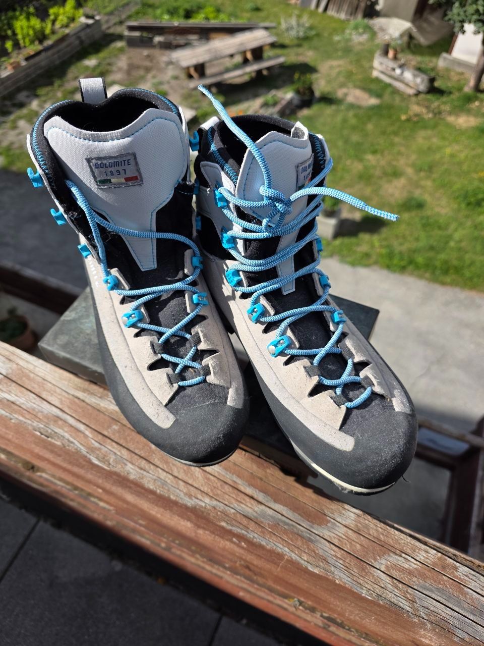 Dolomite Scarpe da donna: Dolomite Wanderschuhe / Bergschuhe  Gr. 41.5 – Usato da Maur venduto da Edsch 1