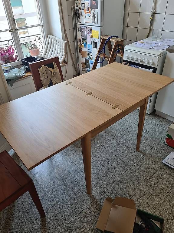 Micasa Tische: Table en bois carrée extensible – Gebraucht aus Genève von ate_9hnh 2
