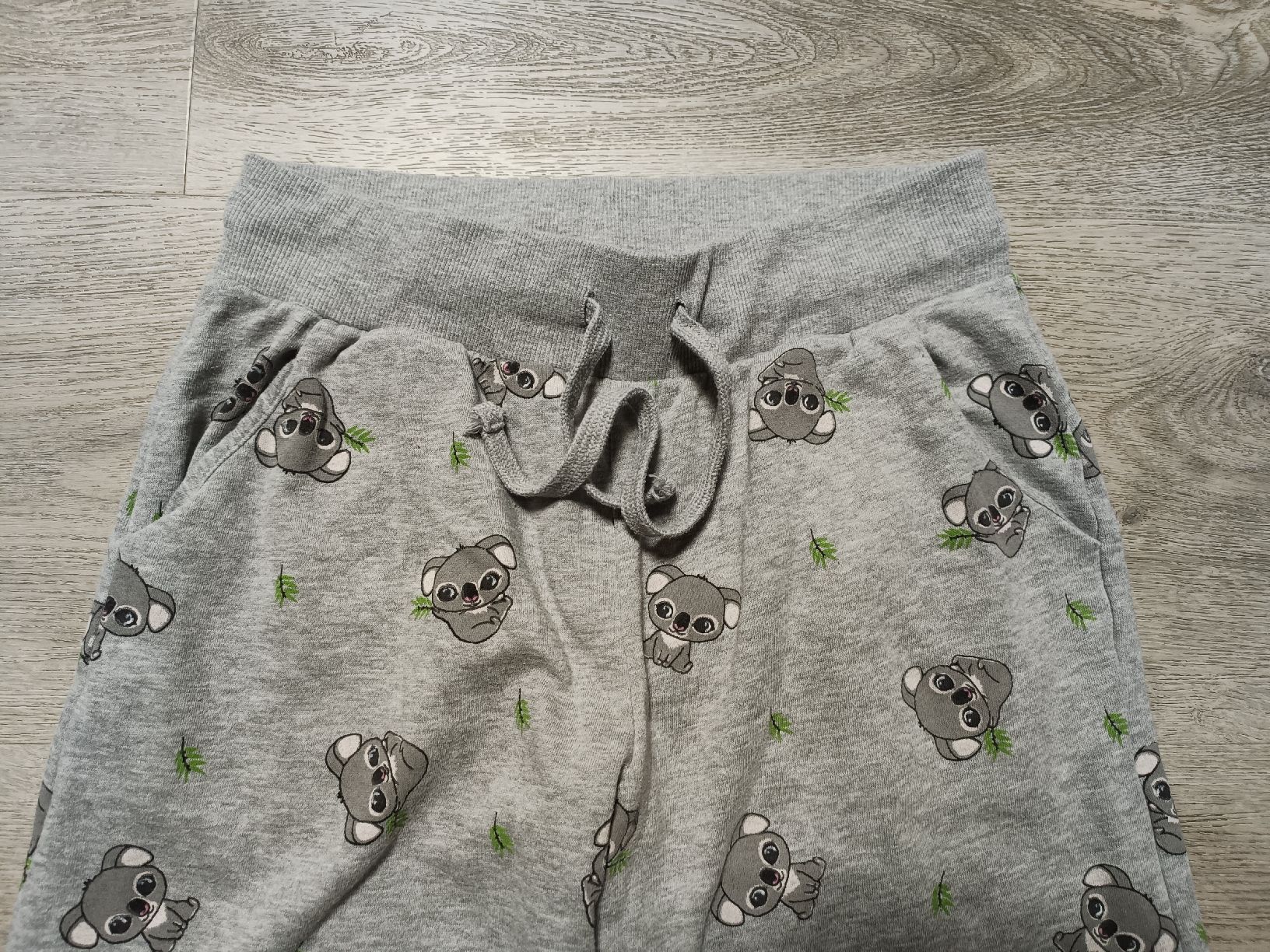Hosen: FB-Sister Freizeithose M – Gebraucht aus Bätterkinden von Elefantenzoo 1