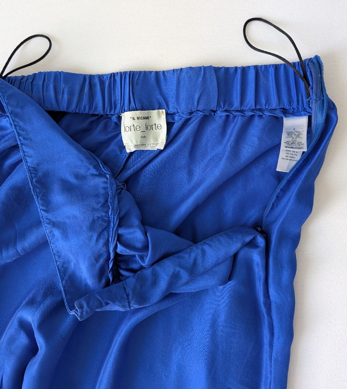 Forte Forte Hosen: Seidenhose von forte_forte – Gebraucht aus Basel von Kunstbild 3