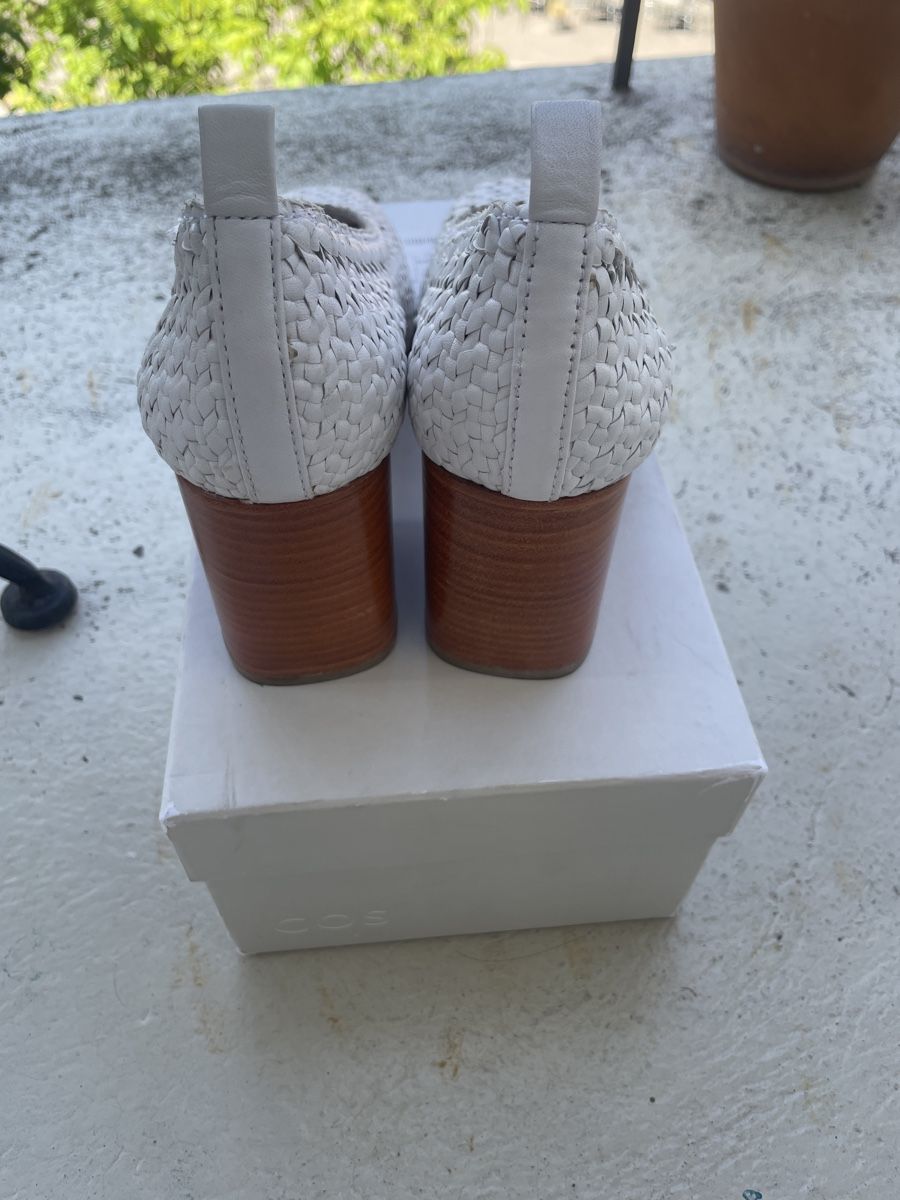 Cos Scarpe da donna: COS Leder Pumps – Usato da Zürich venduto da naan 4