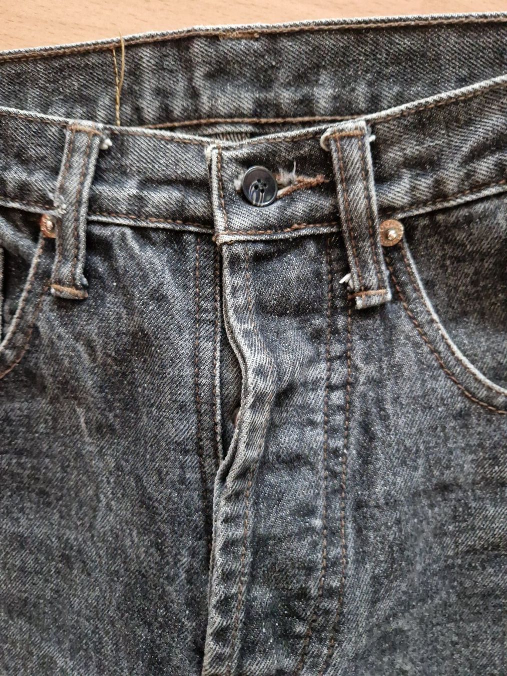 Levi's Jeans: Levis Jeans Hose Schwarz Moonwashed – Usato da Neuhausen am Rheinfall venduto da Alchimista 1