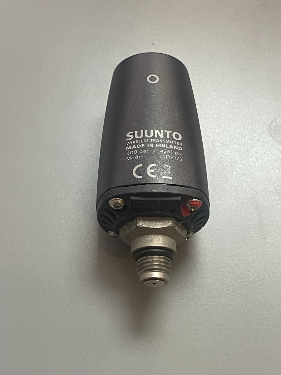 Respiratori & Giubbotti: Suunto Wireless Flaschendrucksender – Usato da Böckten venduto da Dive-green