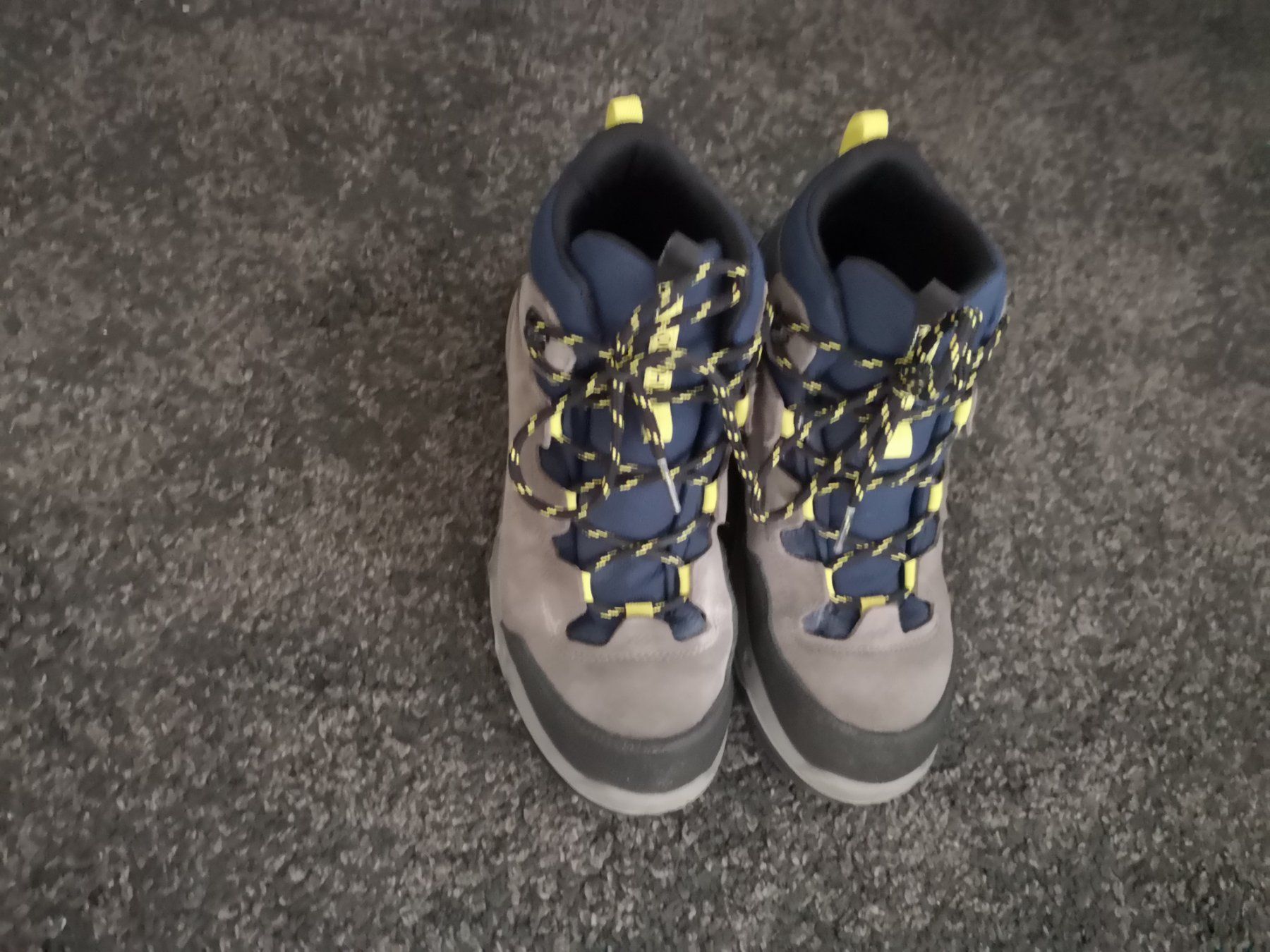 Decathlon Scarpe per ragazzi: Kinderschuh, Winterschuh Kinder, Stiefel Gr. 37 – Usato da Merenschwand venduto da palyaa 2