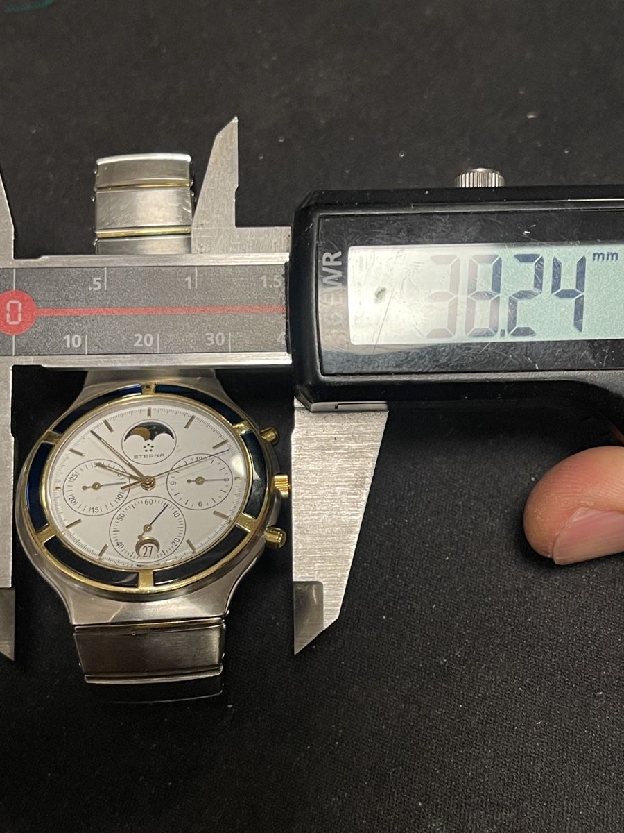 Eterna Orologi: Eterna AIR FORCE A072  Mondphase Chronograph Stahl/Gold – Usato da Untersiggenthal venduto da kaanzurich 4