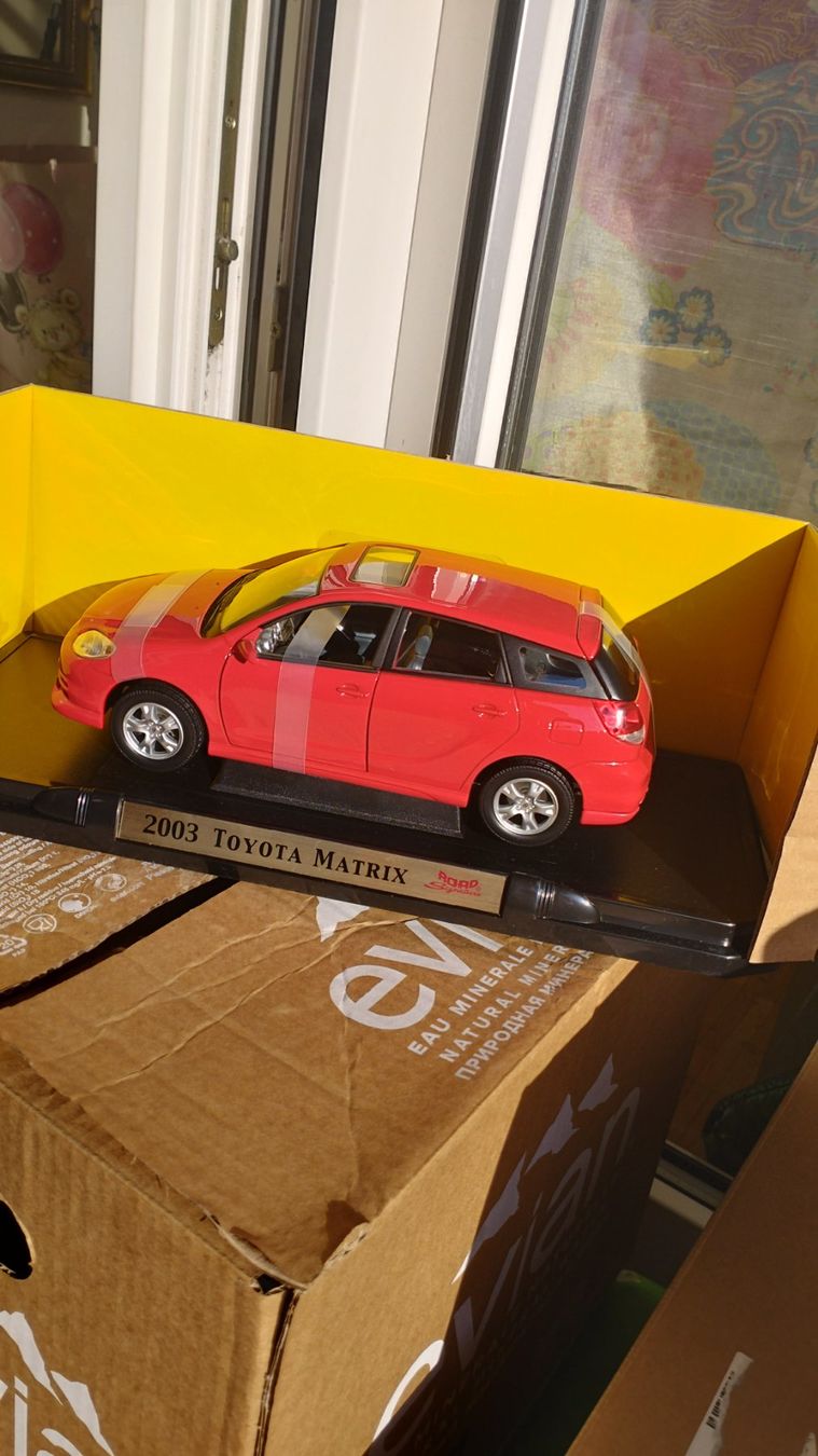 Yat Ming Modellautos: 2003 Toyota Matrix – Neu und originalverpackt aus Chur von oriori 1