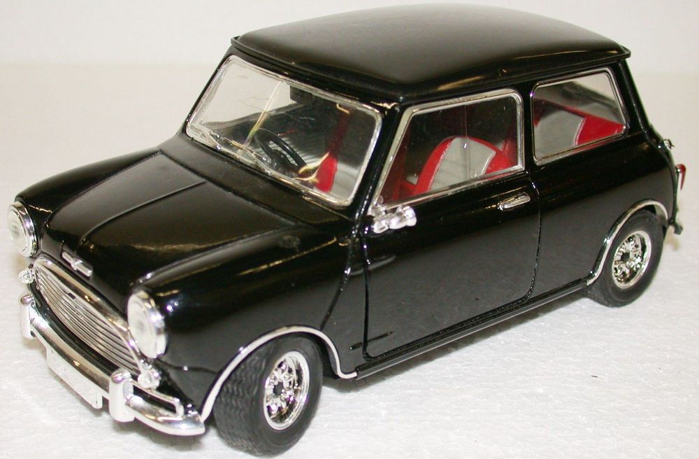 Solido Mini Cooper S 1964 – 1/16 – Sous Coque E7 – Modèle De Collection