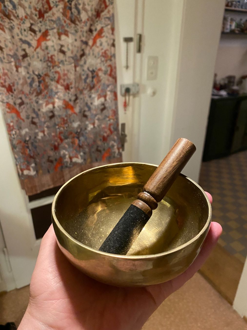 Strumenti musicali: Klangschale aus Metall mit Schlägel – Usato da Basel venduto da jeb_c2vd 1