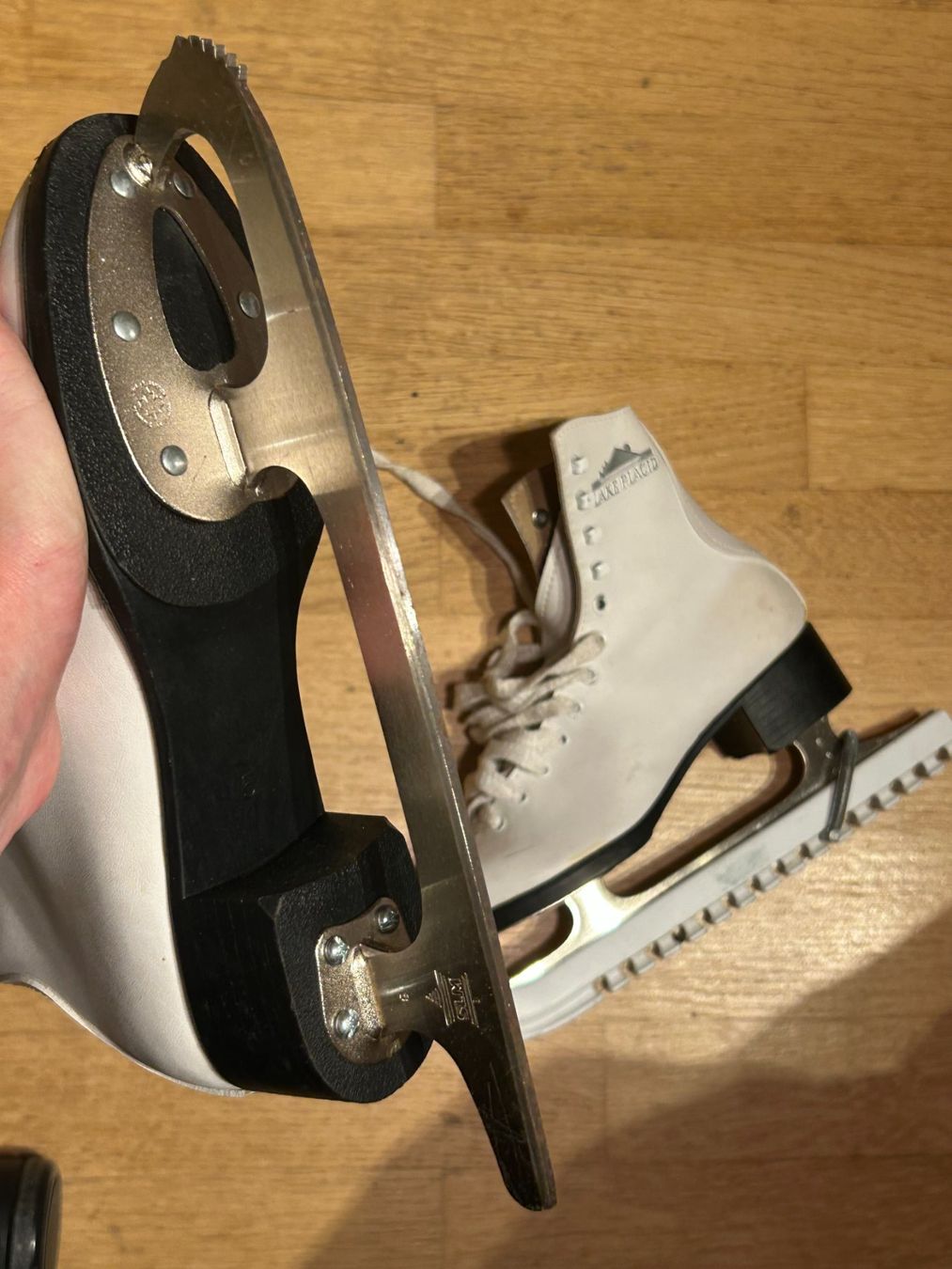 Pattini da ghiaccio: Lake Placid Schlittschuhe Gr. 5 – Usato da Küsnacht ZH venduto da MagnusAa 1