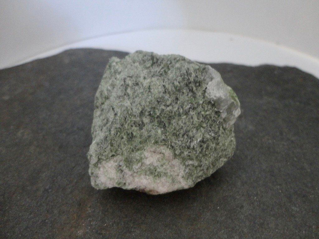 Minerali & Pietre curative: Diopsid roh Heilstein – Nuovo (secondo la descrizione) da Biberist venduto da Steine 1