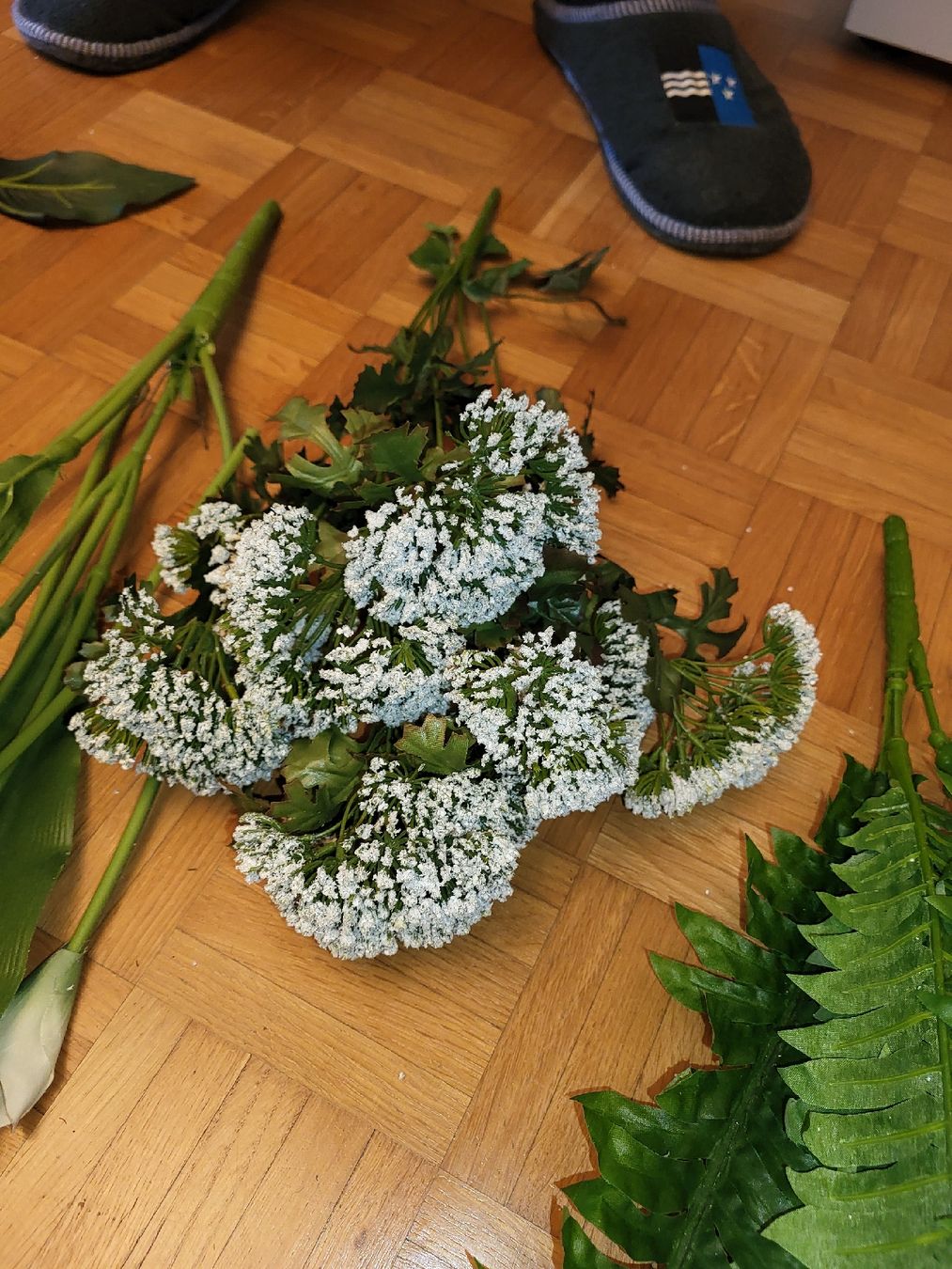 Tutte le decorazioni: TOP!! Grosses Set Kunstblumen/ Kunstpflanzen/Seidenblumen – Difettoso da Aarau venduto da Unikumlis_ArtBrut 2